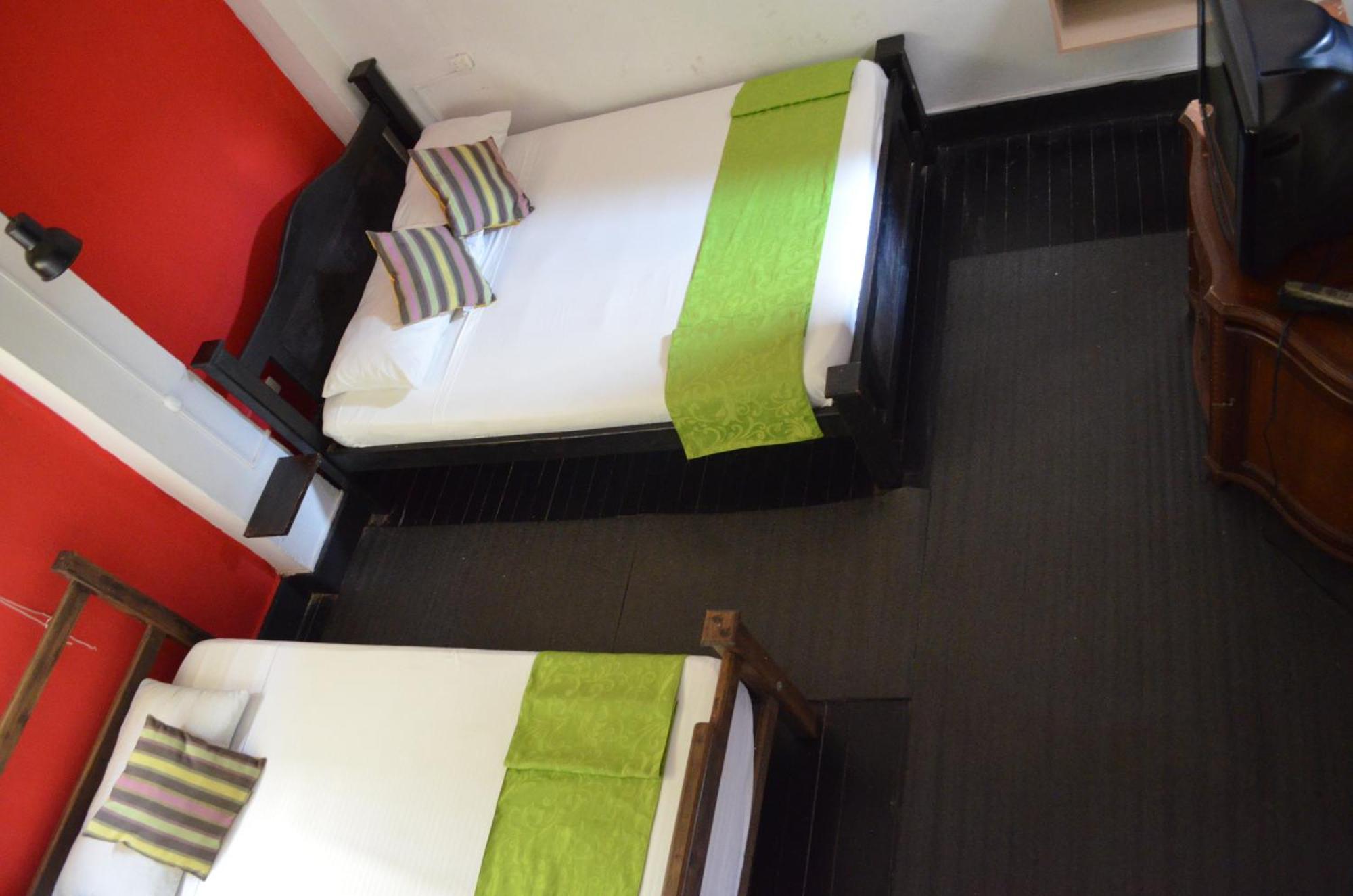 סן גיל Casona Don Juan Hostel מראה חיצוני תמונה